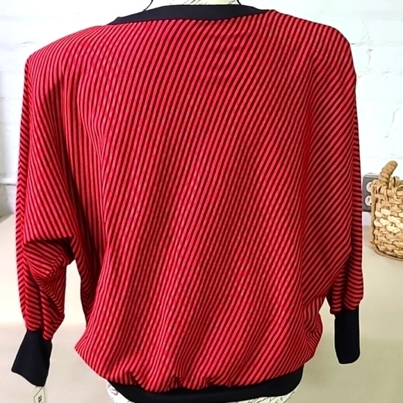 Amy Jess AUTHENIC 80s NWT Top Red and Black - Picture 5 of 8